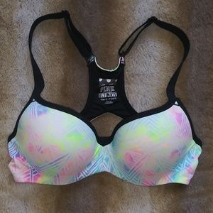 PINK Victoria's Secret Ultimate push up